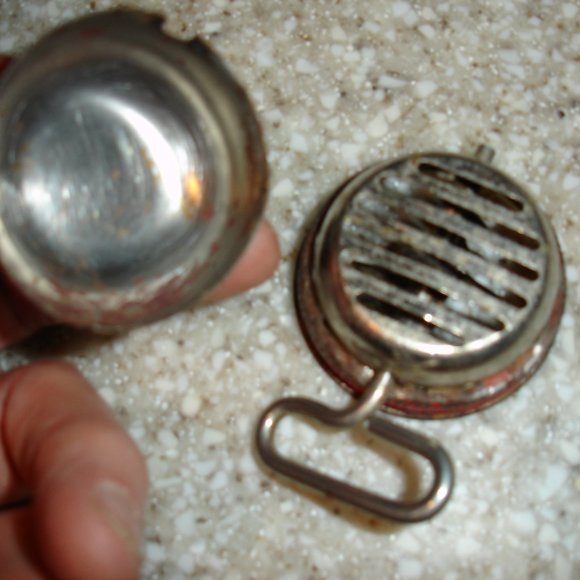 Bundle of 2 Vintage Nut / Spice Choppers or Grinders - Kitchen Primitive - Works - Picture 9 of 9